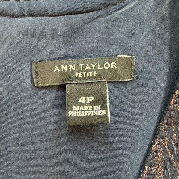 Ann Taylor floral jacquard sheath dress size 4 petite - Picture 6 of 9